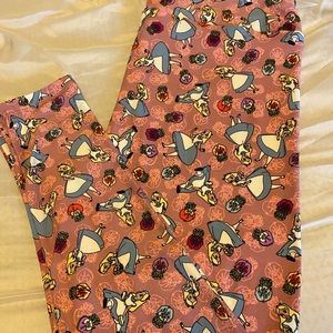 TC2 Alice in Wonderland LuLaRoe Leggings